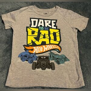 🎄 5 for $25 🎄 Kids Hot Wheels shirt